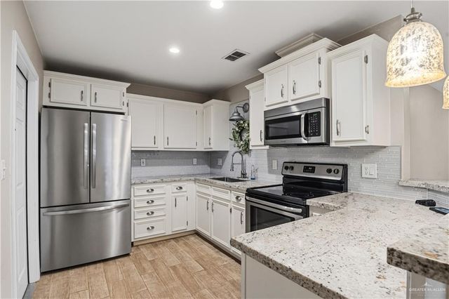 2905 Kingsborough Avenue, Mcallen, TX 78504