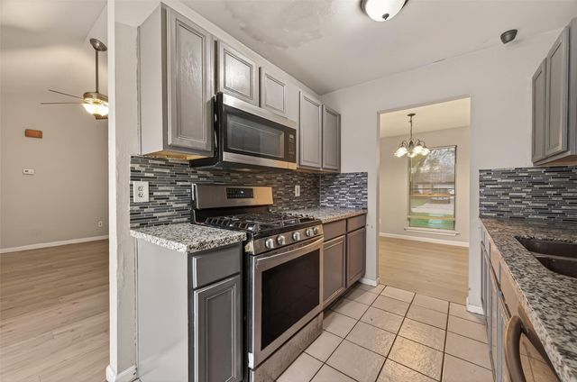 12811 Roandale Drive, Houston, TX 77048