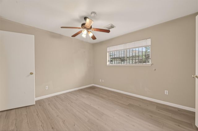 12811 Roandale Drive, Houston, TX 77048