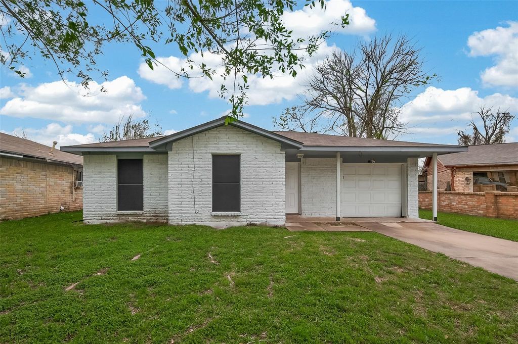 12811 Roandale Drive, Houston, TX 77048
