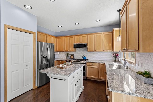 11897 86th Avenue N, Maple Grove, MN 55369