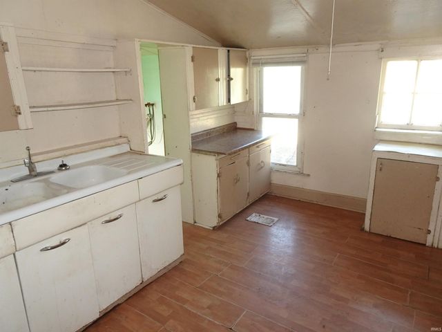 19052 15th Road, Culver, IN 46511