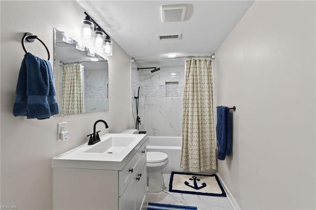 764 Greenway RD, Suffolk, VA 23434