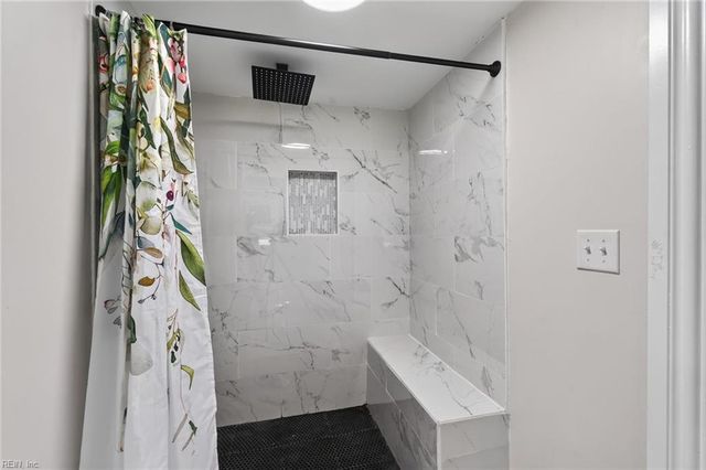 764 Greenway RD, Suffolk, VA 23434