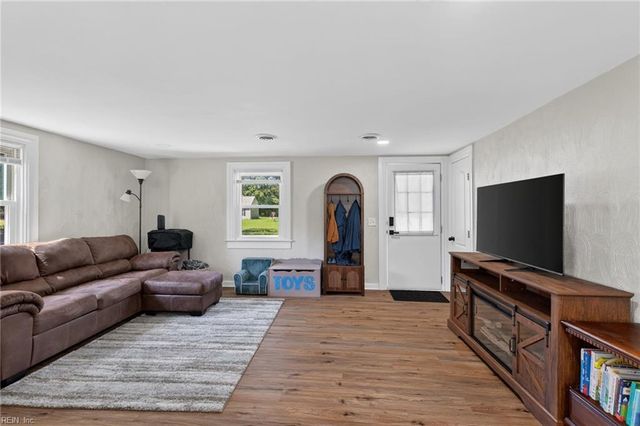 764 Greenway RD, Suffolk, VA 23434