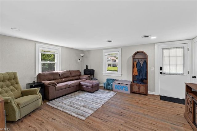764 Greenway RD, Suffolk, VA 23434