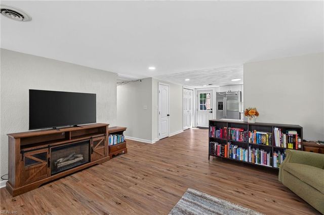 764 Greenway RD, Suffolk, VA 23434