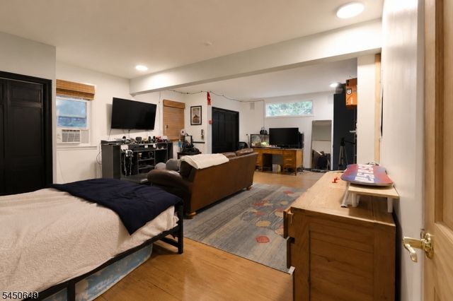 4 Davenport Rd, Rockaway Twp., NJ 07435