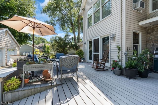 4 Davenport Rd, Rockaway Twp., NJ 07435