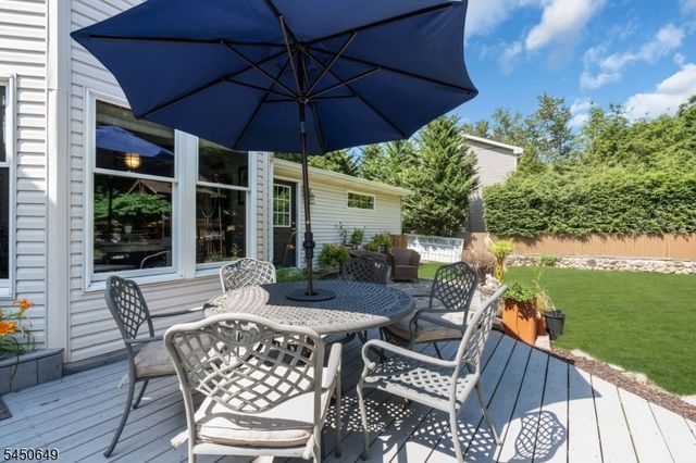 4 Davenport Rd, Rockaway Twp., NJ 07435