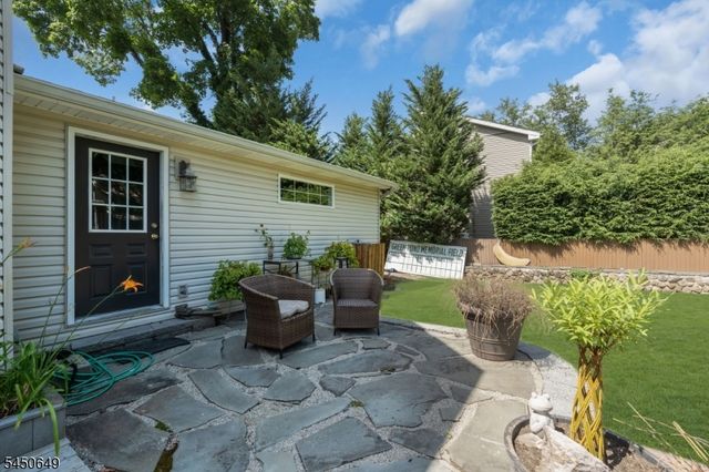 4 Davenport Rd, Rockaway Twp., NJ 07435