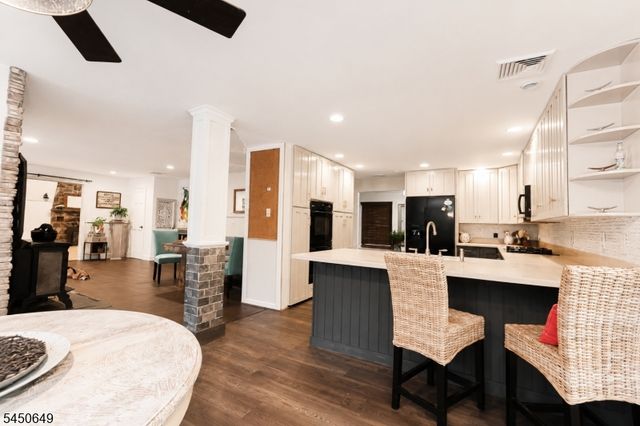 4 Davenport Rd, Rockaway Twp., NJ 07435