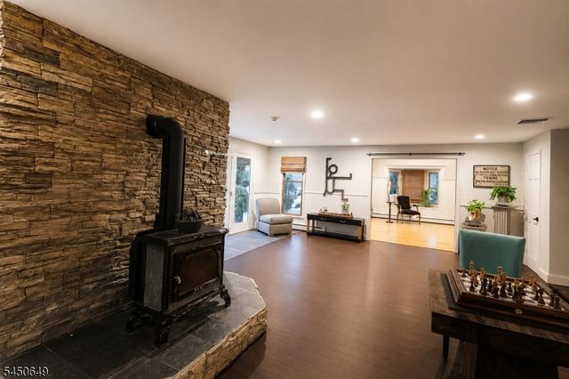 4 Davenport Rd, Rockaway Twp., NJ 07435
