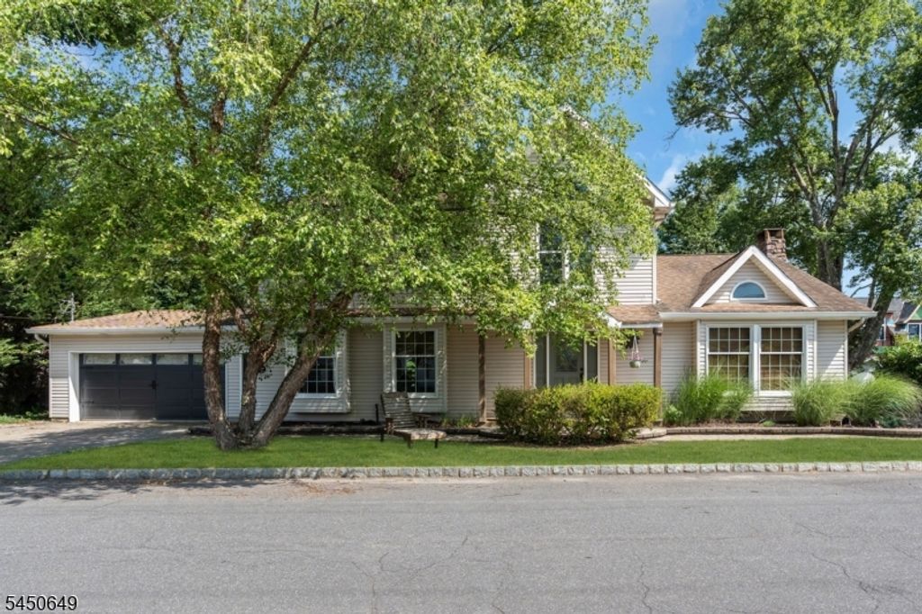 4 Davenport Rd, Rockaway Twp., NJ 07435