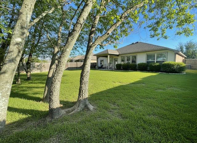 114 Clear Water PASS, Bastrop, TX 78602