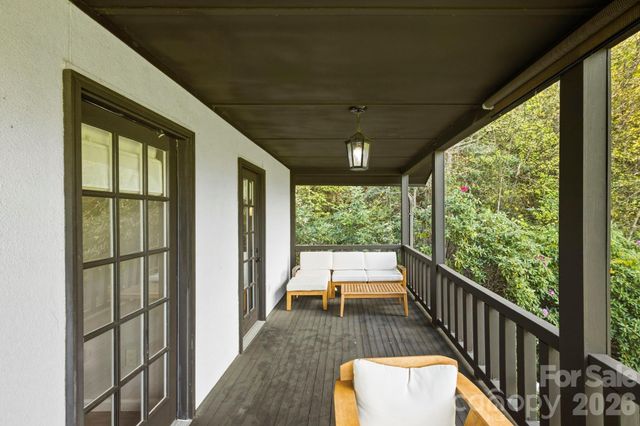 821 Summit Drive, Maggie Valley, NC 28751