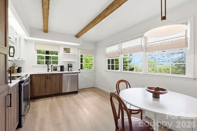 821 Summit Drive, Maggie Valley, NC 28751