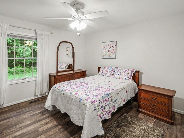 563 Yorkshire Square, Milan, MI 48160