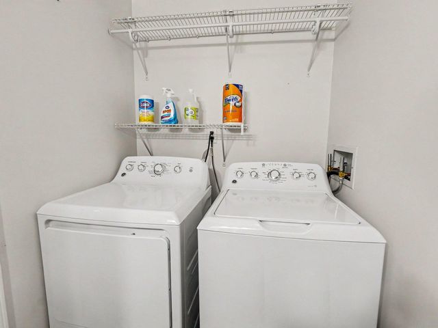 563 Yorkshire Square, Milan, MI 48160