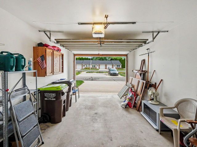 563 Yorkshire Square, Milan, MI 48160
