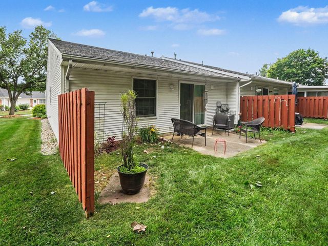563 Yorkshire Square, Milan, MI 48160