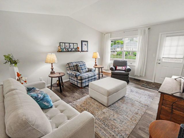 563 Yorkshire Square, Milan, MI 48160