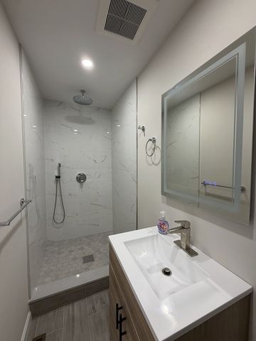 11 Mount Pleasant St 1, Waltham, MA 02452