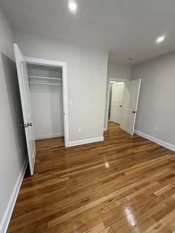 11 Mount Pleasant St 1, Waltham, MA 02452