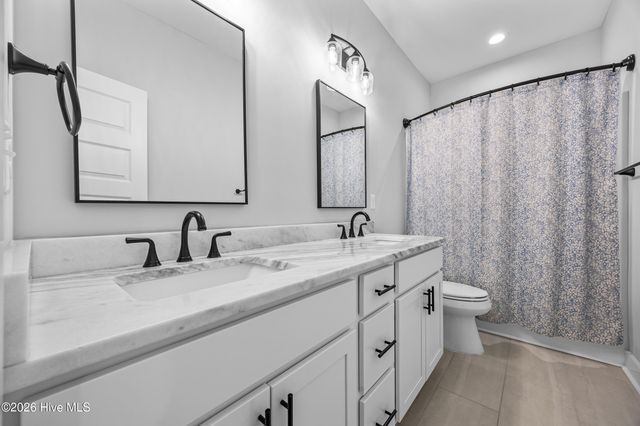 247 Shellbank Drive, Sneads Ferry, NC 28460
