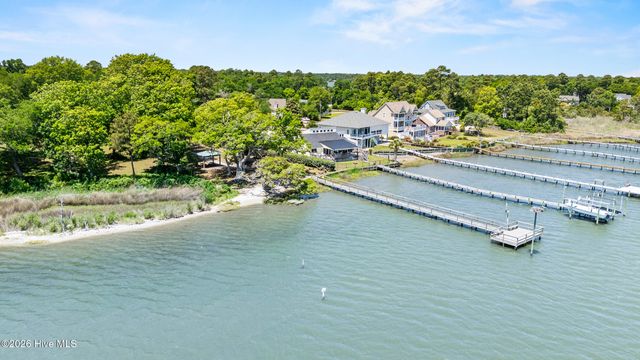 247 Shellbank Drive, Sneads Ferry, NC 28460