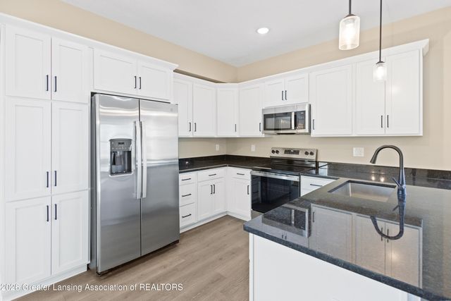 418 N Martin Luther King Jr Boulevard, Lansing, MI 48915