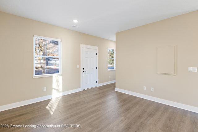 418 N Martin Luther King Jr Boulevard, Lansing, MI 48915