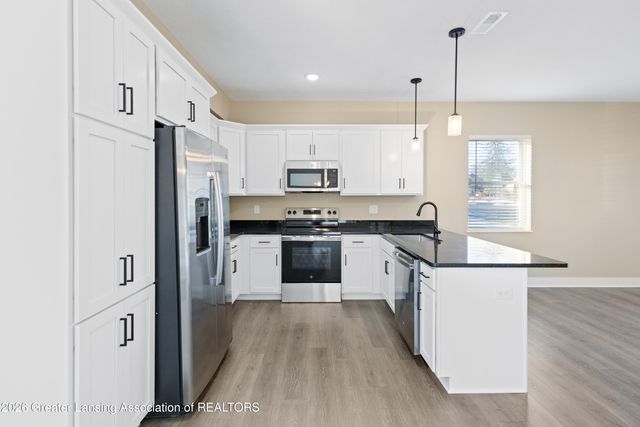 418 N Martin Luther King Jr Boulevard, Lansing, MI 48915