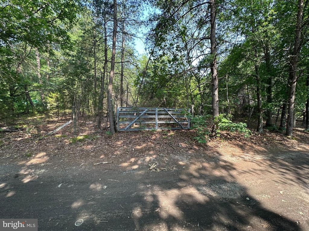 9937 HAYDEN RD, Spotsylvania, VA 22551