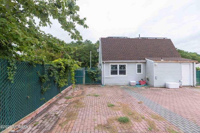 108 Lake Champlain Drive, Little Egg Harbor, NJ 08087