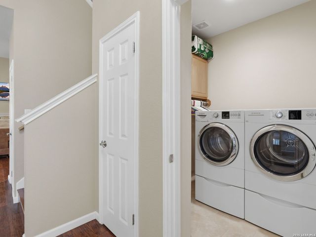 701 Moss Wood, Schertz, TX 78154