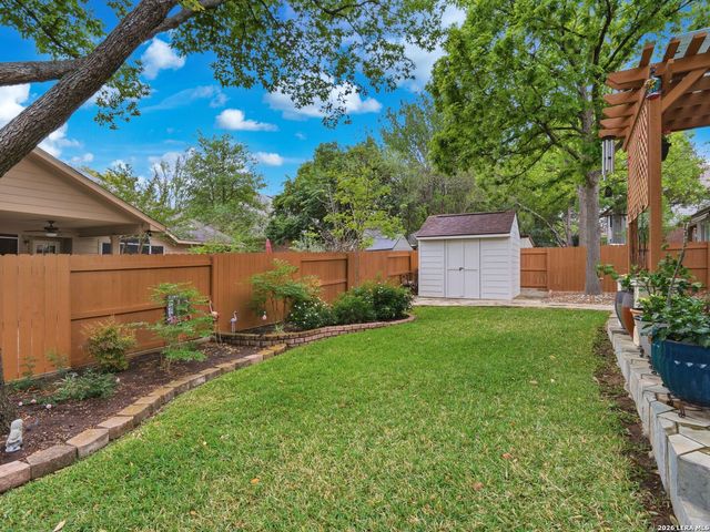 701 Moss Wood, Schertz, TX 78154