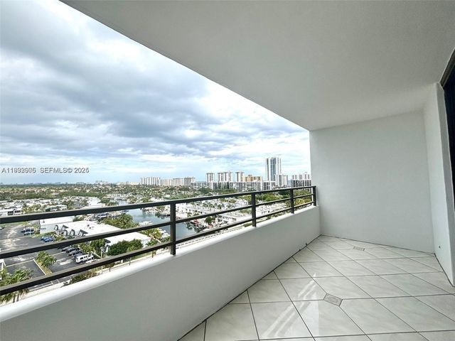 2500 Parkview Dr 1208, Hallandale Beach, FL 33009
