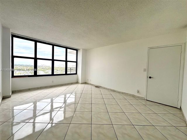2500 Parkview Dr 1208, Hallandale Beach, FL 33009