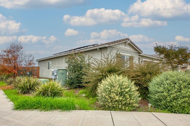 3597 Pacifica Drive, Madera, CA 93637