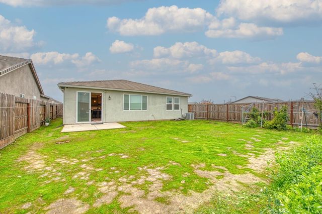 3597 Pacifica Drive, Madera, CA 93637