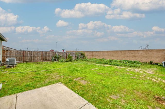 3597 Pacifica Drive, Madera, CA 93637