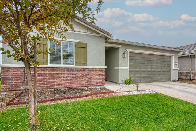 3597 Pacifica Drive, Madera, CA 93637