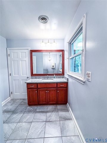 1901 Swamp Fox Rd, Midlothian, VA 23112