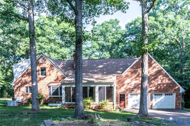 1901 Swamp Fox Rd, Midlothian, VA 23112