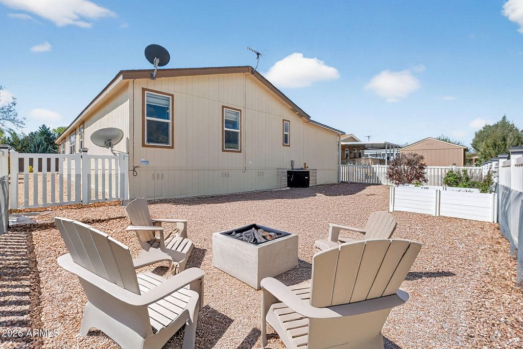 Image 39 of property listing at 853 N STATE ROUTE 89 -- 173, Chino Valley, AZ 86323