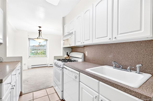 80 E Hartsdale Avenue 418, Hartsdale, NY 10530