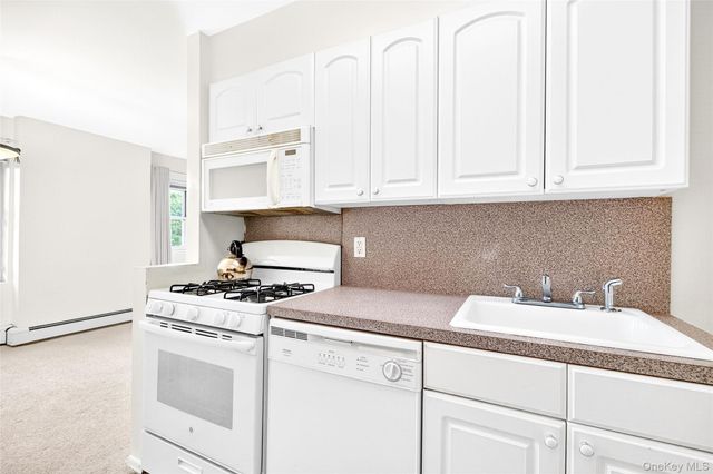 80 E Hartsdale Avenue 418, Hartsdale, NY 10530