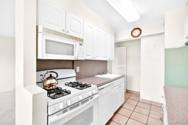 80 E Hartsdale Avenue 418, Hartsdale, NY 10530