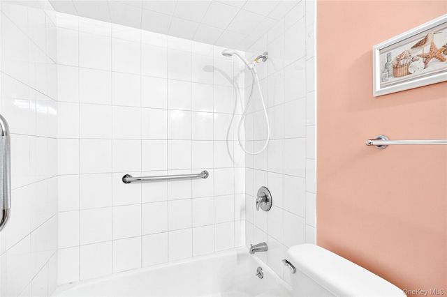 80 E Hartsdale Avenue 418, Hartsdale, NY 10530